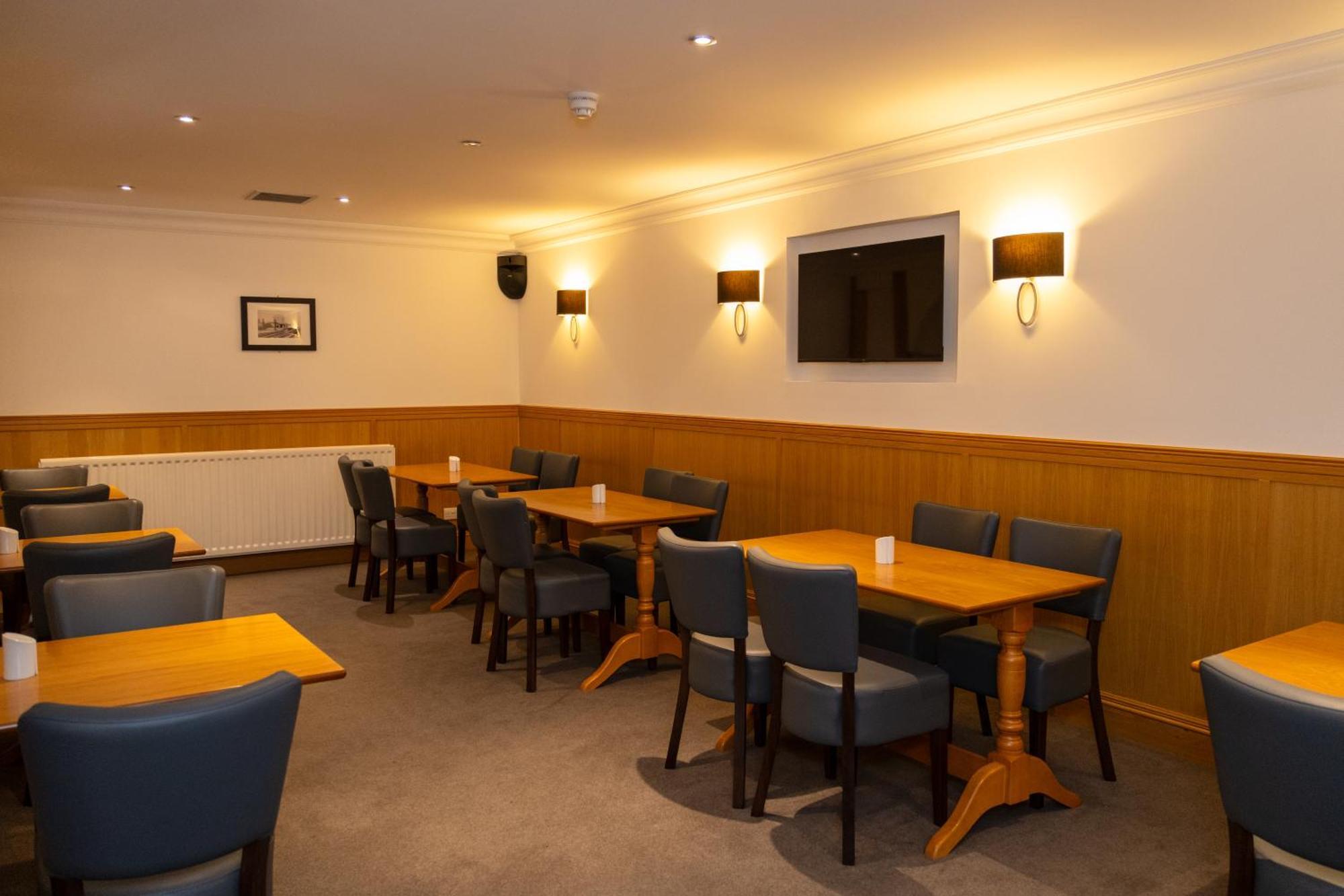 Ellon Station Hotel מראה חיצוני תמונה