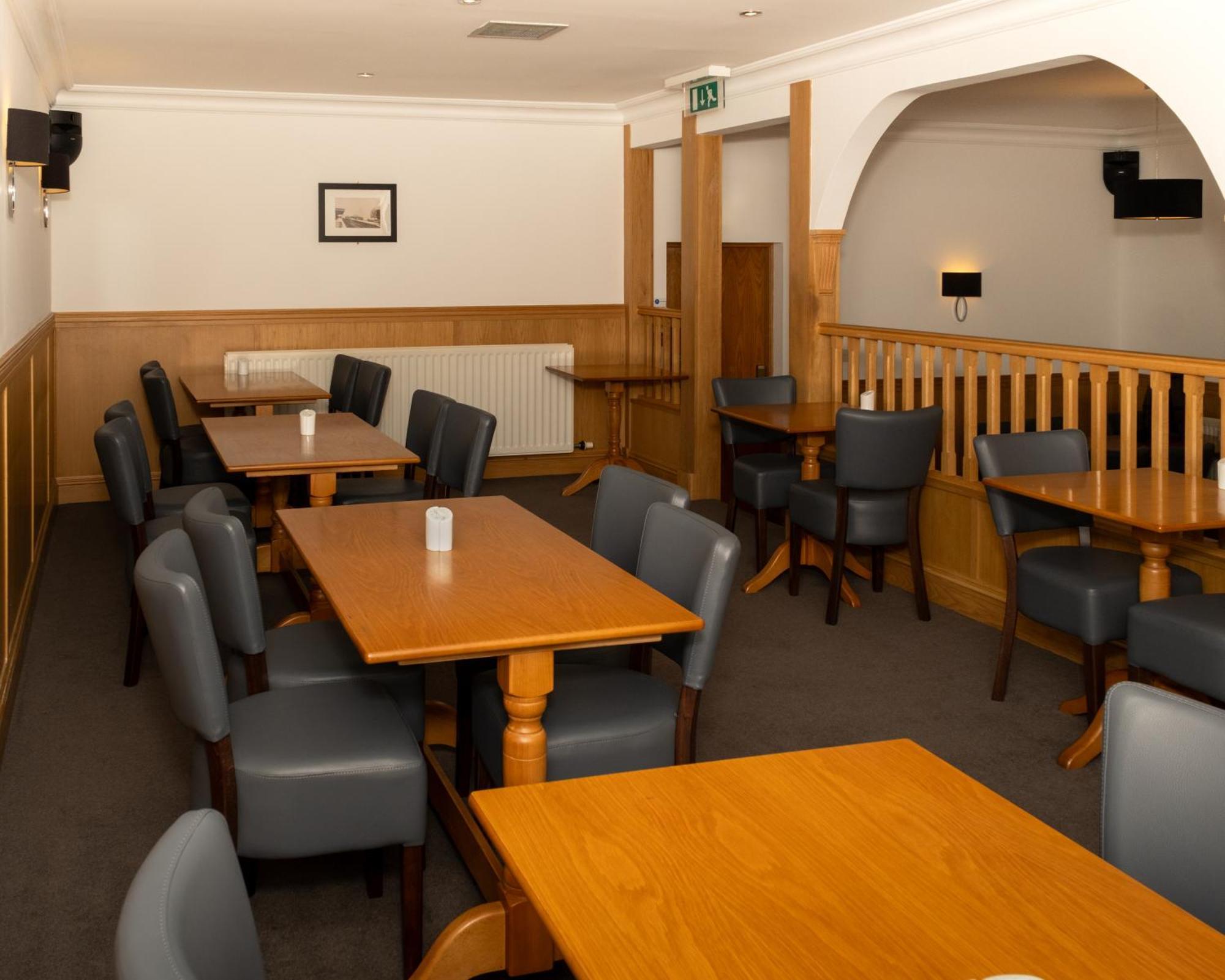 Ellon Station Hotel מראה חיצוני תמונה