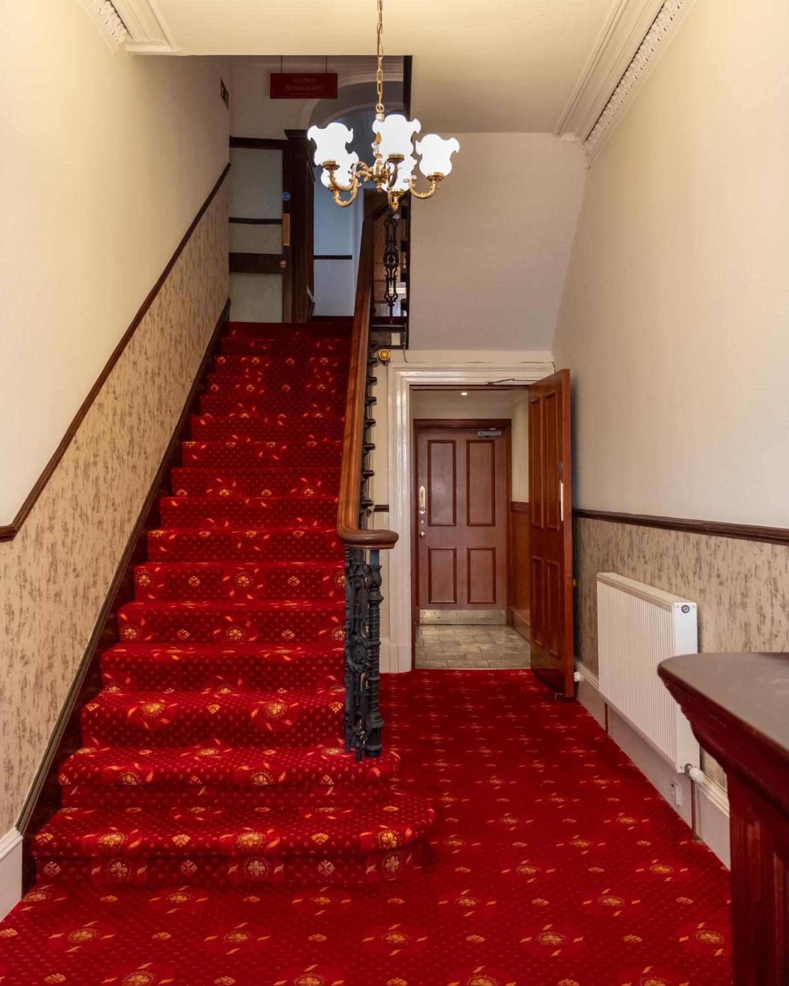 Ellon Station Hotel מראה חיצוני תמונה
