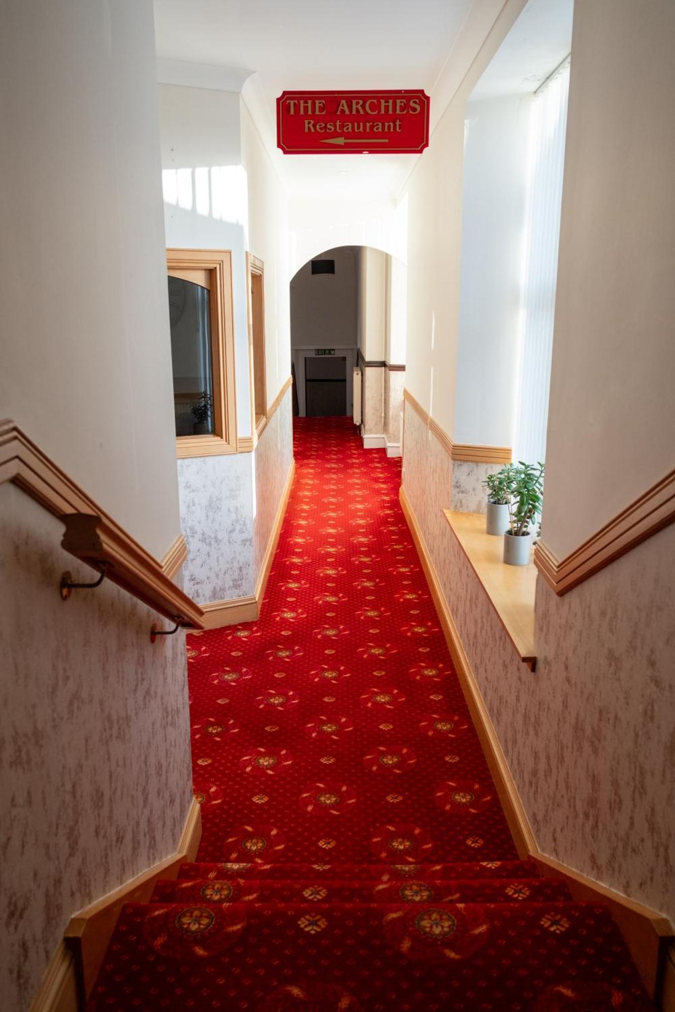 Ellon Station Hotel מראה חיצוני תמונה